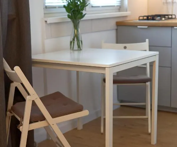 Quiet In The Old Town